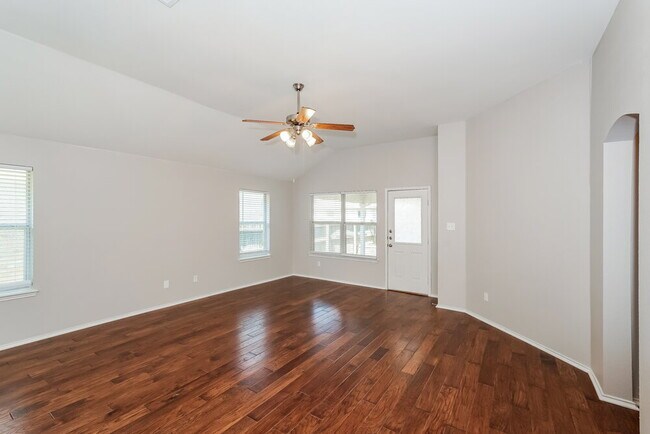 Building Photo - 7617 Rainbow Creek Dr
