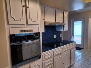 Foto del edificio - 9202 Kempwood Dr