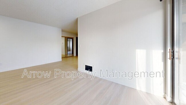 Foto del edificio - 203 E Arbor Ave