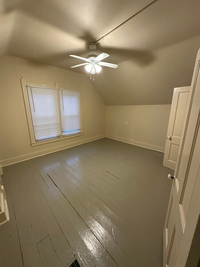 Foto del edificio - 610 S Green St