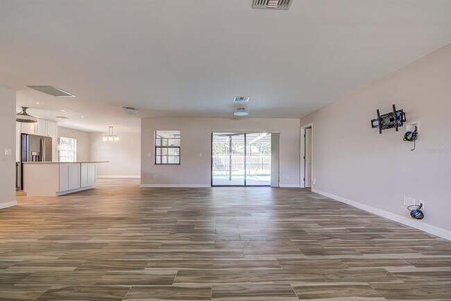 Foto del edificio - 4141 Glade Rd
