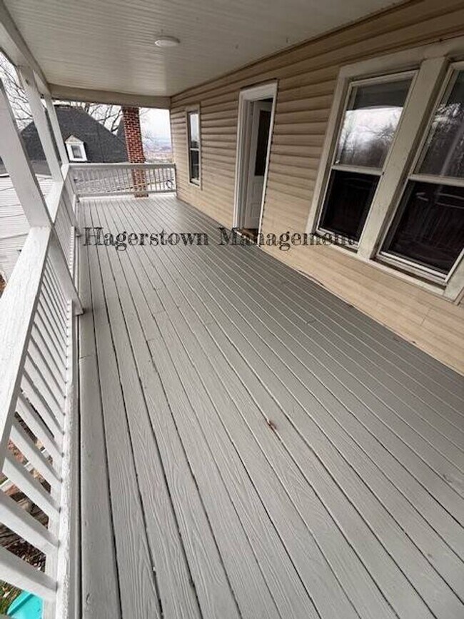 Building Photo - Waldheim