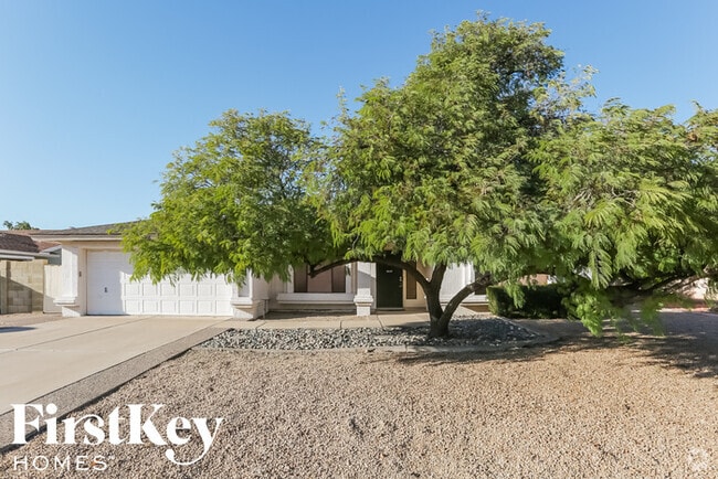 Building Photo - 7366 W Jenan Dr