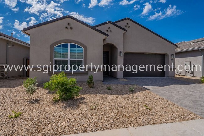 Building Photo - BRAND NEW DESERT RIDGE LUXURY PROPERTY!