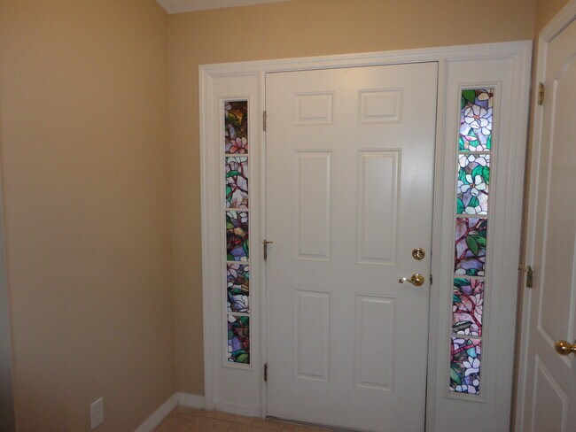 Building Photo - 648 Winding Lake Dr