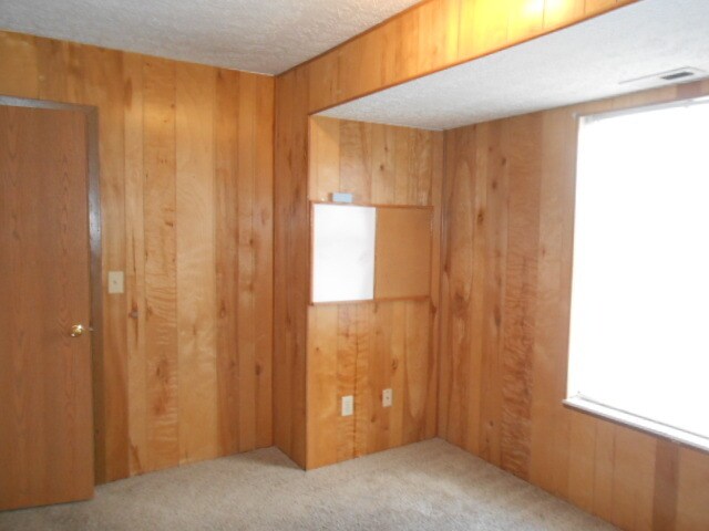 Building Photo - 135-139 Chittenden SK