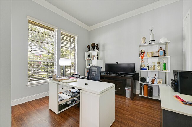 Foto del edificio - 28214 Churchill Ct