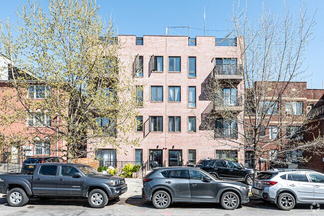 Building Photo - 199-201 Chauncey St