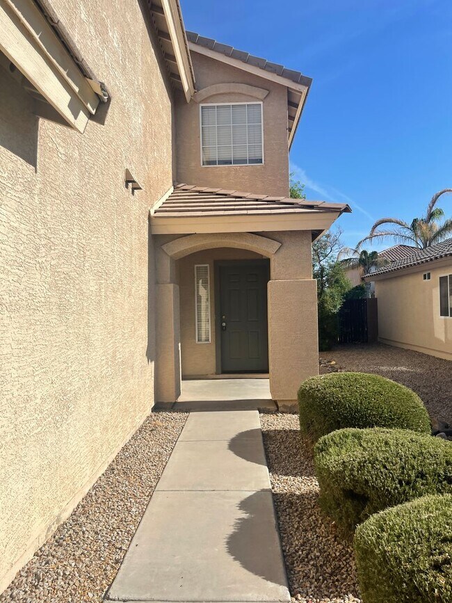 Foto del edificio - San Tan Valley, 4 bed, 3 bath, huge loft, 2300 sqft