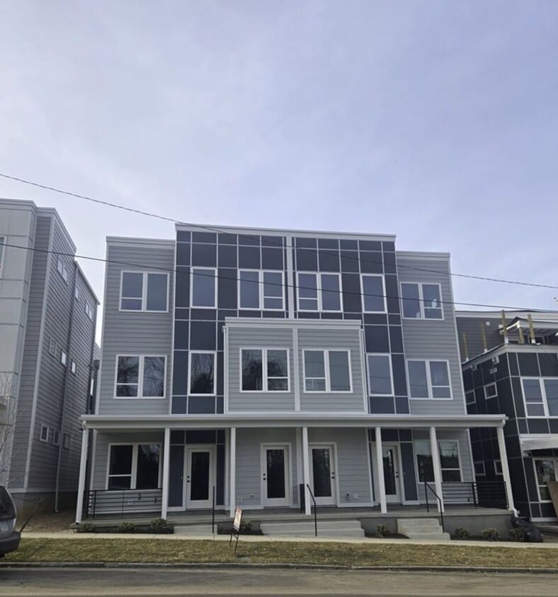 Photo - 907 Bainbridge St