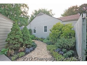 Foto del edificio - 3 Bedroom close to parks and schools