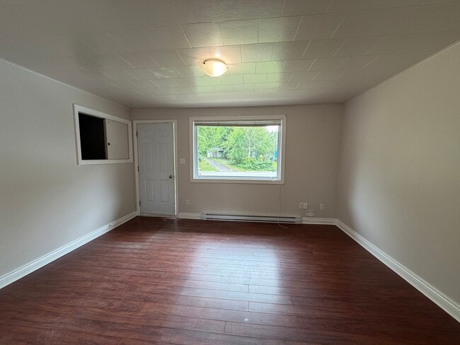 Building Photo - Apartment for Rent