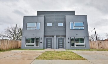 Building Photo - 9315 Ashville Dr