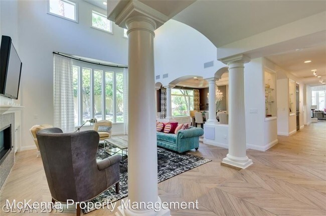 Building Photo - 5 br, 4.5 bath House - 9104 Golden Eagle Dr