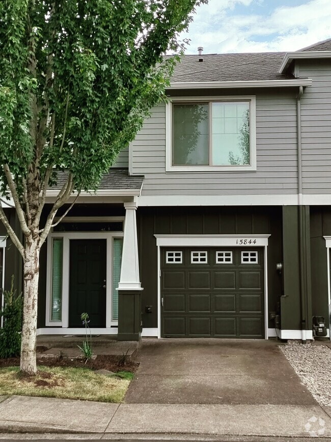 Building Photo - 15844 SW Bronner Ln