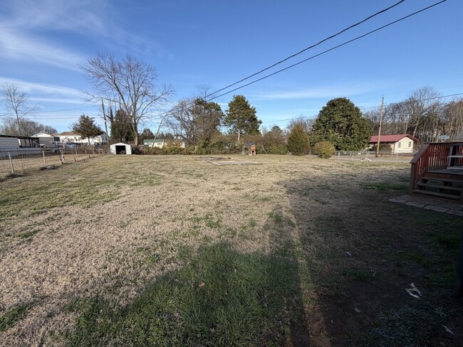 Building Photo - 307 Nancy Dr