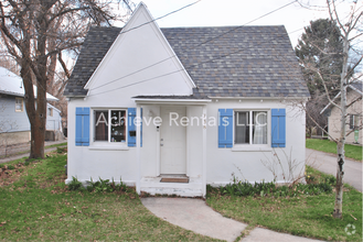 Building Photo - 738 E 200 N