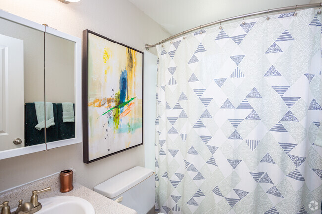2BR,2BA-1000SF - Copperstone Apartment Homes