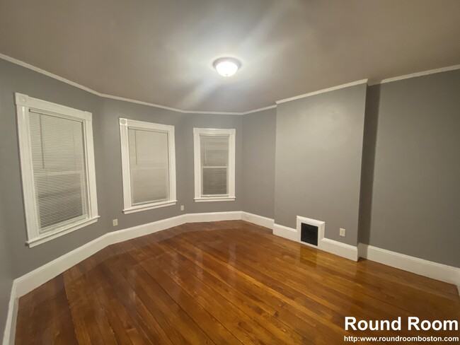 Building Photo - 31 Mansfield St
