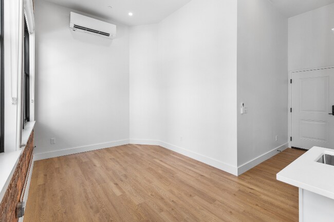 Foto del edificio - 101 Richmond St