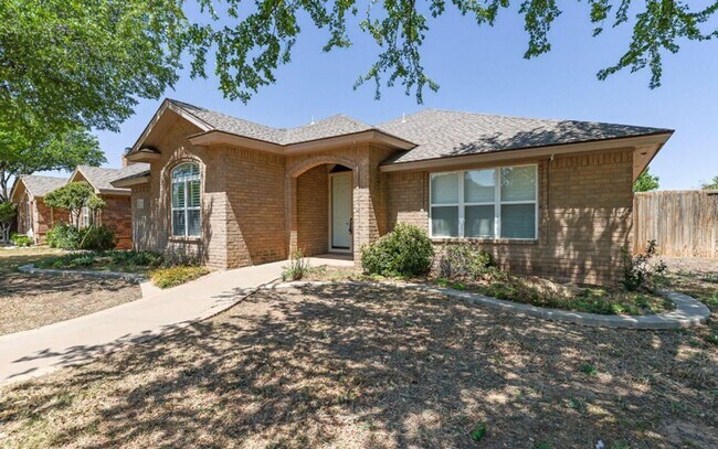 Building Photo - Charming South Lubbock Home!