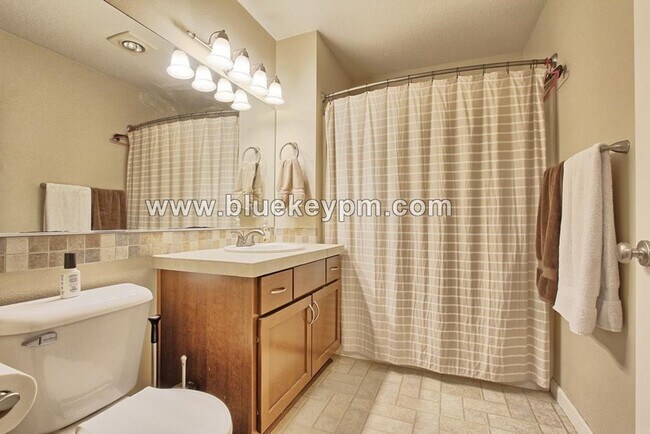 Foto del edificio - 1 Bed, 1 Bath Condo in Bethany Village wit...