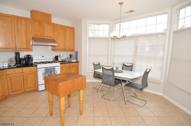 Building Photo - 216 Turlington Ct