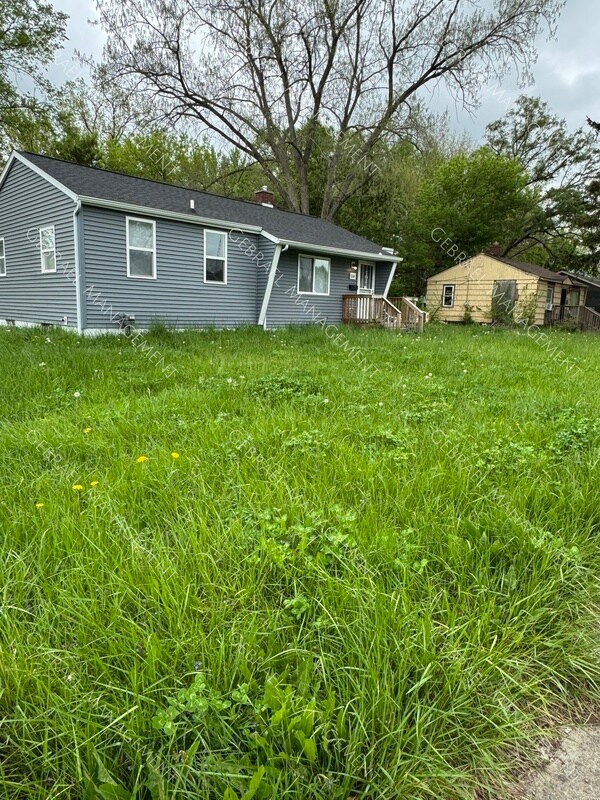 Building Photo - 1114 Pierson Rd