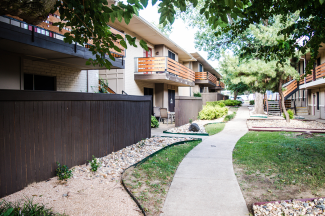 Building Photo - Cedars Apartments