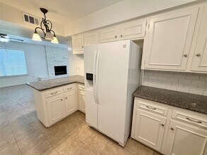 Building Photo - 106 Longacre Dr