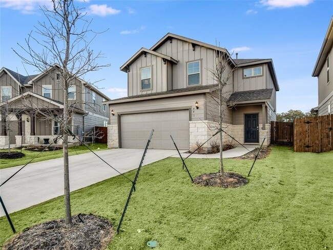 Building Photo - 441 Bella Luna Way