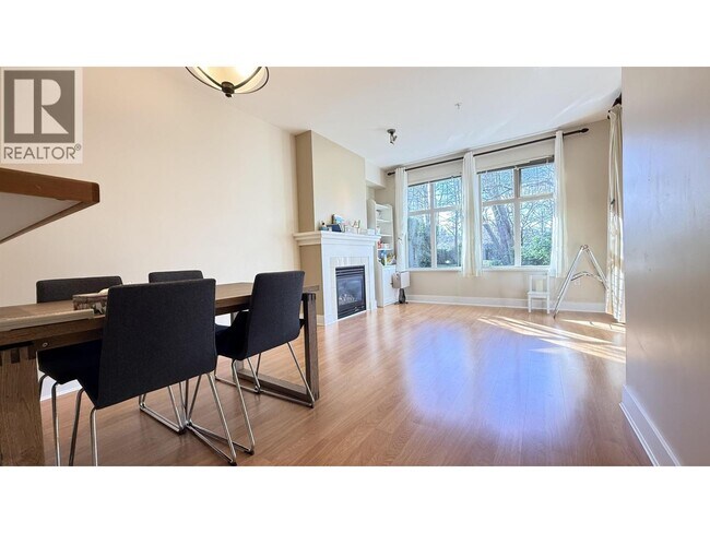 Photo du bâtiment - 2083 W 33rd Ave