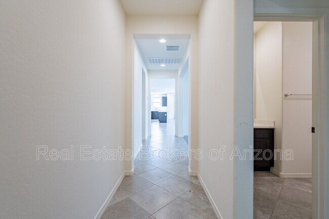 Building Photo - 25700 N 144th Ln