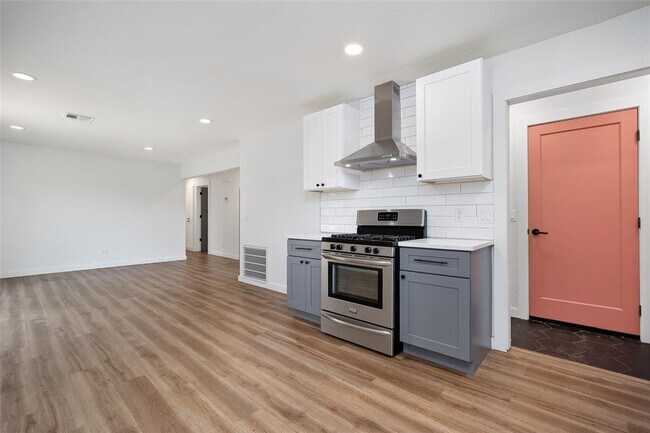 Foto del edificio - 630 S Heights Dr