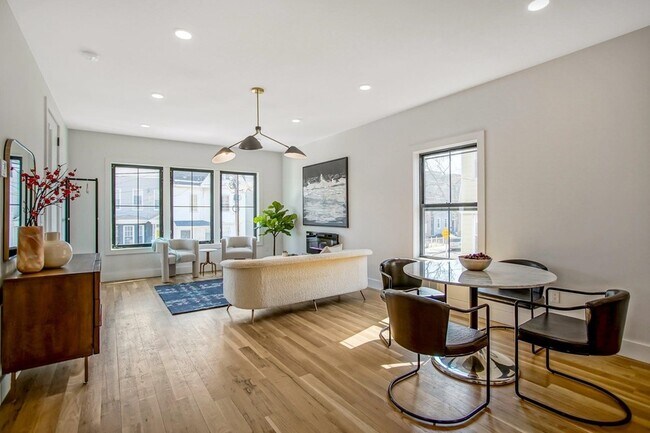 Foto del edificio - 77 Clerk St