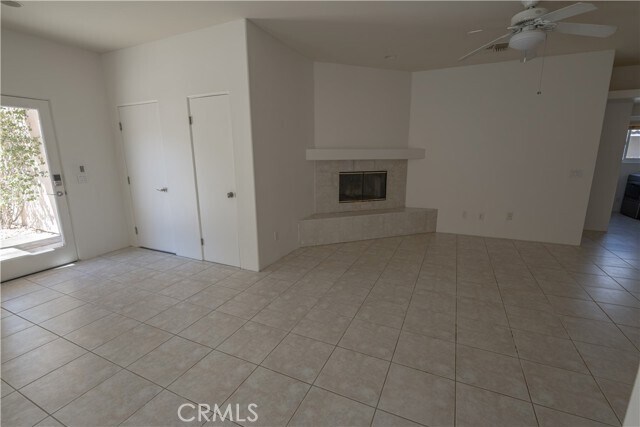 Building Photo - 52720 Avenida Diaz