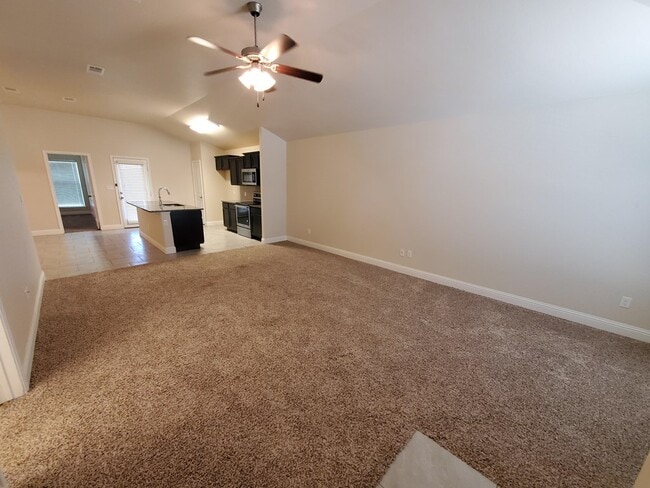 Foto del edificio - 710 E 94th St