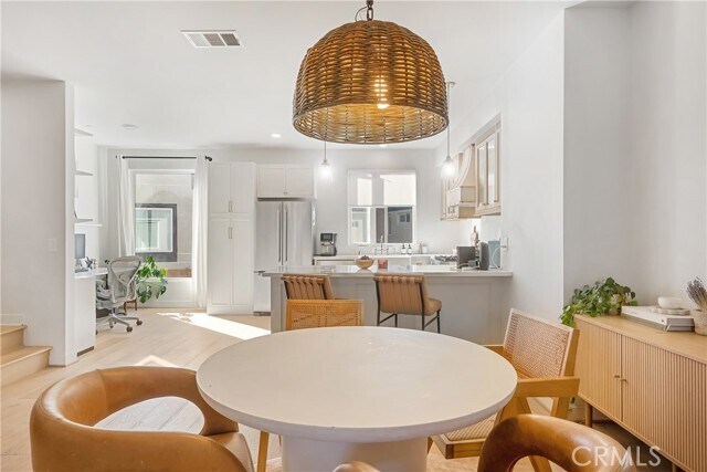 Foto del edificio - 2581 Arvia St