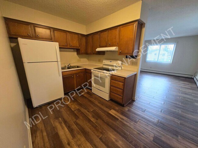 Foto del edificio - 3295 Ramond St