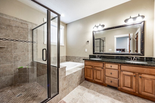Building Photo - 852 W Carving Edge Ct