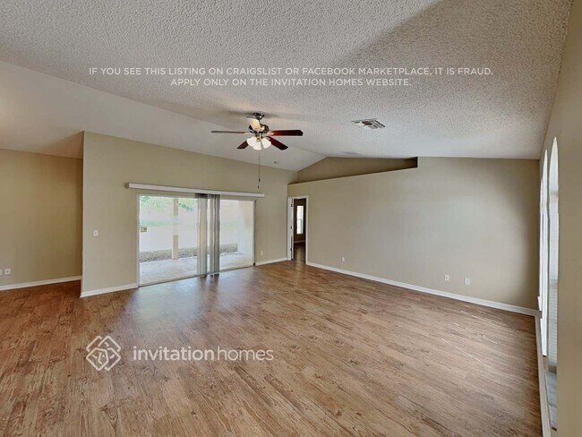 Foto del edificio - 2211 Lake Pointe Cir