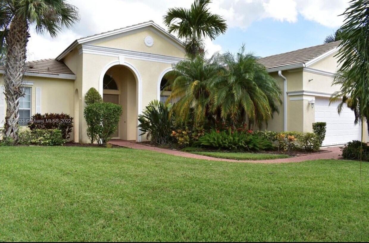 523 SW Lake Manatee Way 0 Port St. Lucie House for Rent in Port