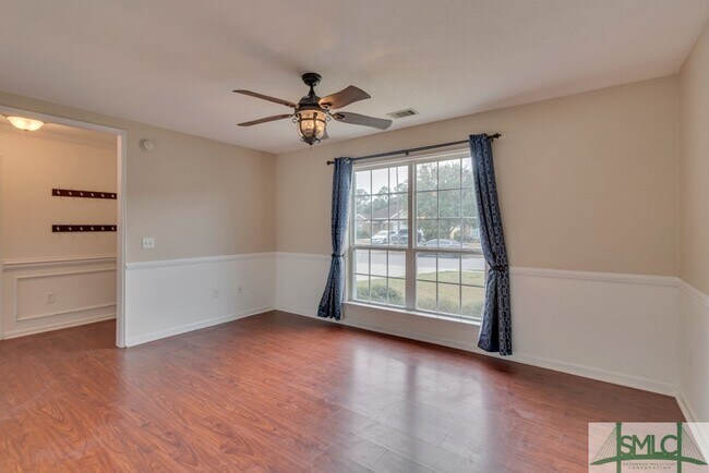 Building Photo - 26 Bostwick Dr