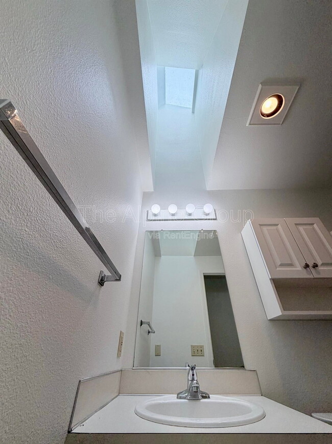 Photo - 8991 SW Herb Way Apartment