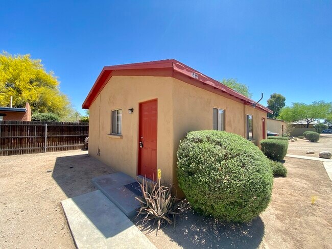 Foto del edificio - Spacious Studio Available Now! Great Commu...