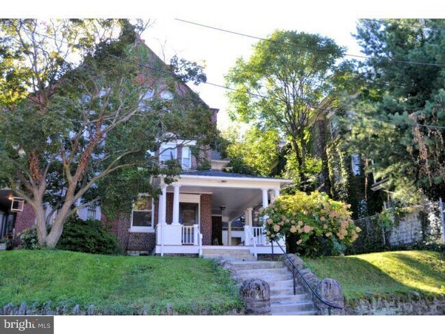 314 W Upsal Street - 314 W Upsal St