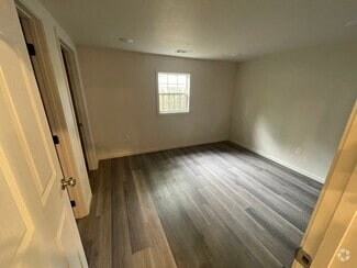 Building Photo - 1405 N Church St