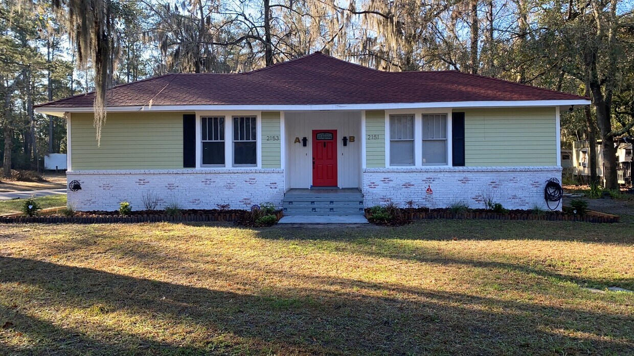 2153 Countryside Dr, B - 2153 Countryside Dr