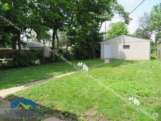 Building Photo - 812 Gibbard Ave