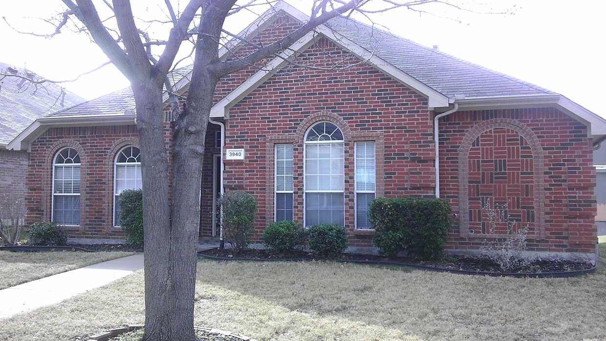Primary Photo - 3940 Bexhill Dr
